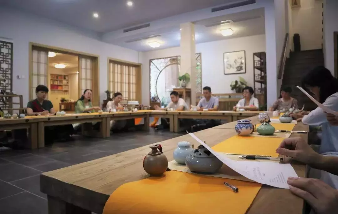 6、香道师培训费用:有的香道培训机构发的什么认可香道师有用吗