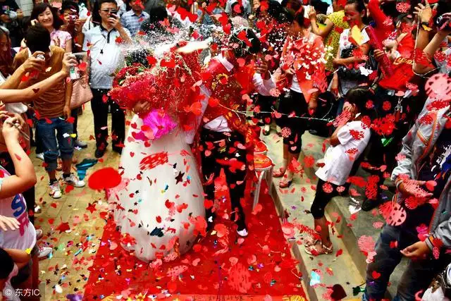 6年属虎的姻缘在哪年，86属虎人最旺的年龄"