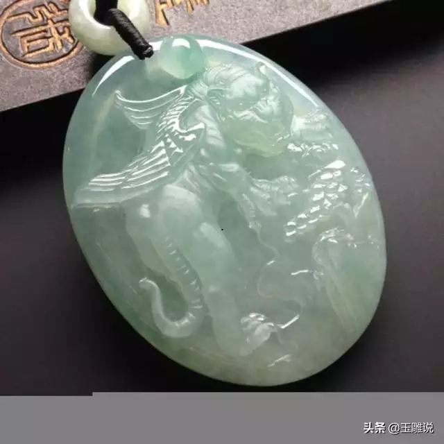 属虎的适合佩戴什么吊坠，属虎的人适合佩戴貔貅吗