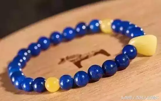 9年的屬羊女適合戴什麼手鏈，79屬羊終身忌諱顏色"