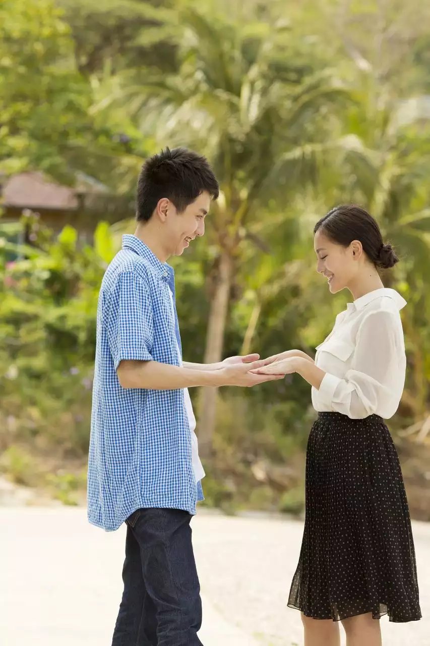 測兩個人的生辰八字合不合 生辰看一生有幾個孩子