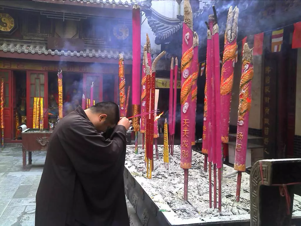 7、上香香是什么意思:香是什么意思