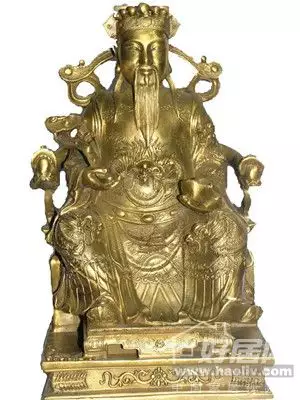 2、供财神爷有什么禁忌:家里和财神爷。 该放什么水果。水果有什么讲究