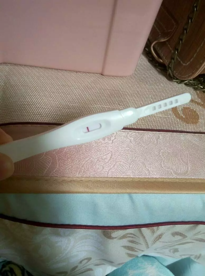 4、小方法知道自己怀没怀孕:我的左手指的大拇指太僵了，有没有可以变得更灵活一些的办法啊