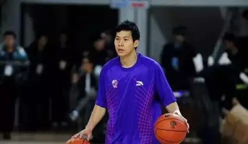 2、星座中的丑男:12星座中的丑女是哪四个