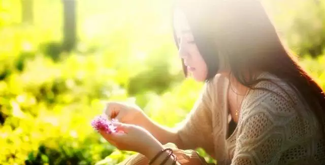 讓屬蛇男人非她不娶的女人，屬蛇男最喜歡的女人