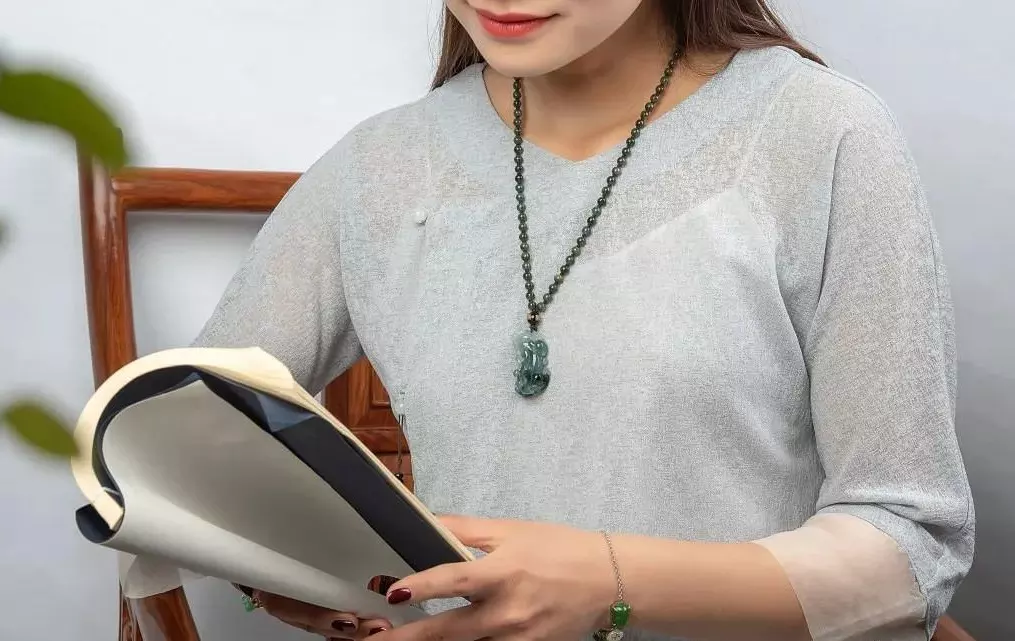 1、女人带貔貅好不好:女人戴貔貅手链好吗