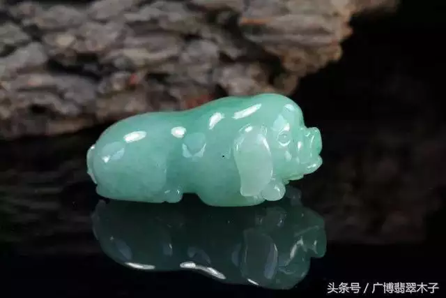 属牛可以戴玉手镯吗，生肖牛适合佩戴什么玉