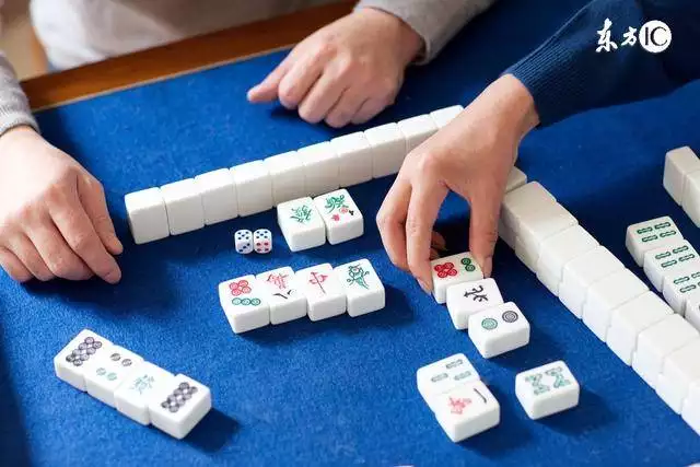 3、女人打麻将带什么东西会赢:来打麻将财运如何