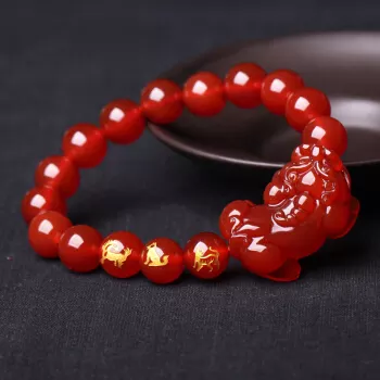 5、属虎佩戴什么旺财:属虎的与什么属相最相配