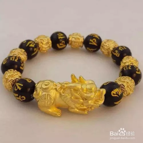 3、男士戴貔貅有什么讲究:黄金貔貅可以戴右手吗
