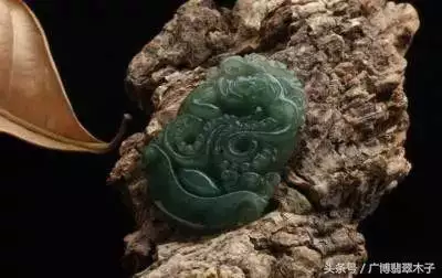 属牛可以戴玉手镯吗，生肖牛适合佩戴什么玉