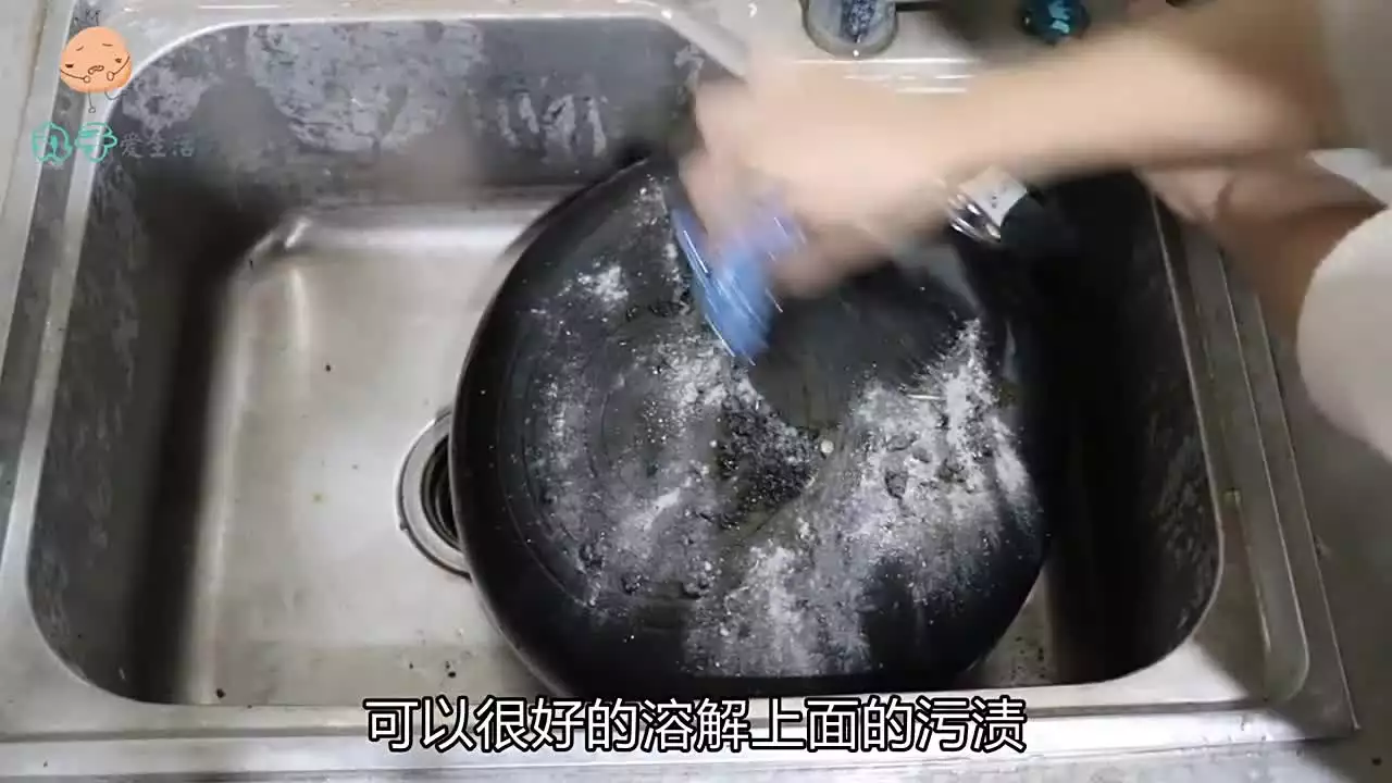 4、家里的香灰怎么处理:家里的烧完的香灰该怎么处理？