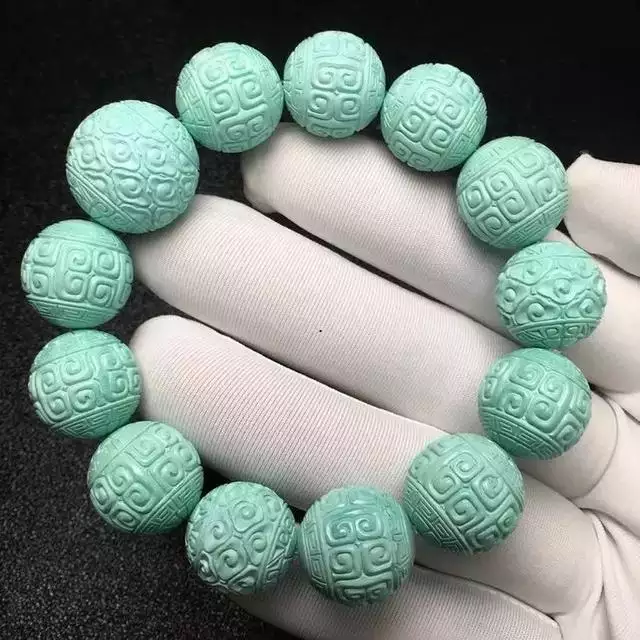 属鼠的人佩戴什么旺财，属鼠戴什么水晶招财