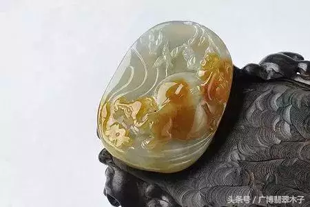 属牛可以戴玉手镯吗，生肖牛适合佩戴什么玉