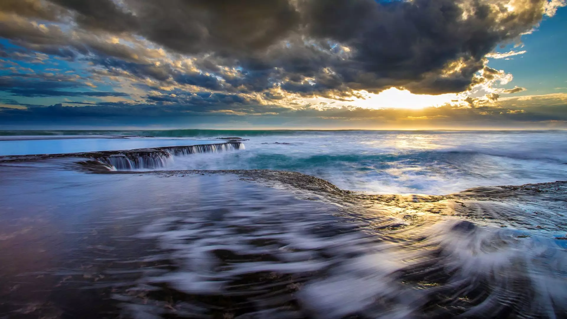 2、一根香是给谁烧的:给上香时，烧一支香是什么意思？