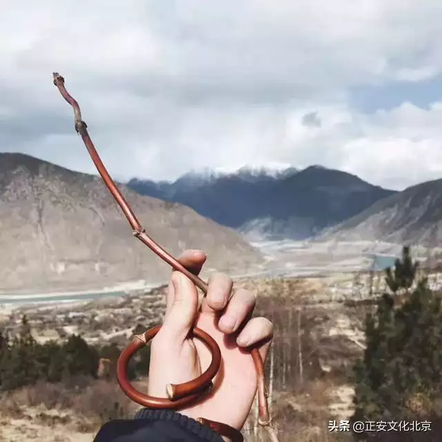 濕氣重的人適合戴什麼首飾，去濕氣最快的 