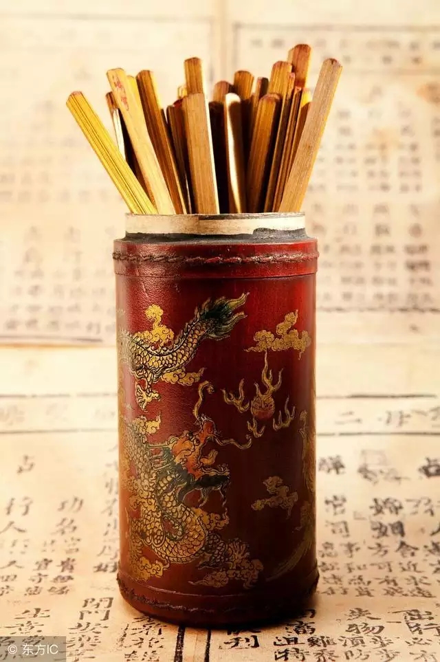 甲木生於寅月的喜用神，甲木生於卯月