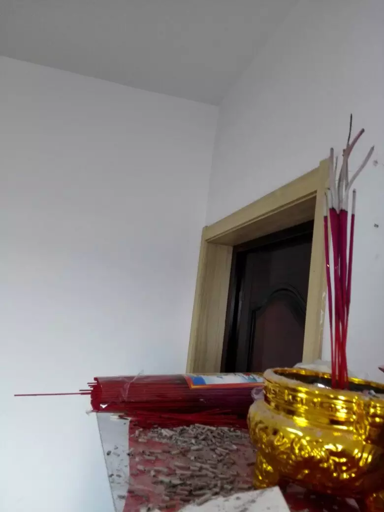 2、三根香頭看吉凶:九支香頭怎麼看看吉凶