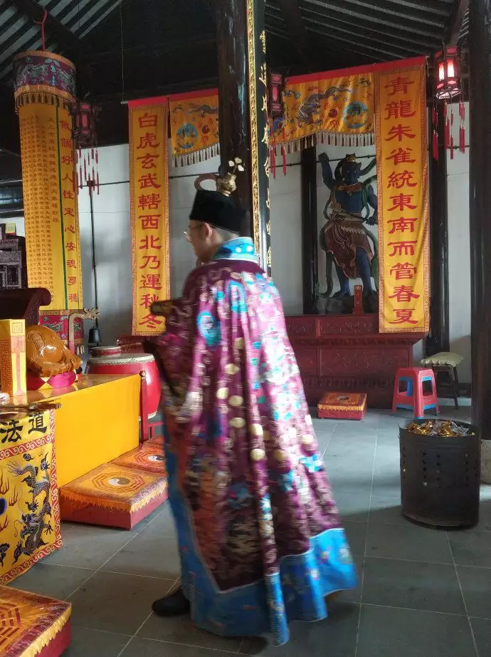 4、身上帶陰債的孩子表現:出現哪五種表現的孩子長大后往往會很**？