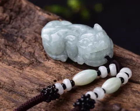 1、戴貔貅的讲究和禁忌是什么:佩戴貔貅的禁忌