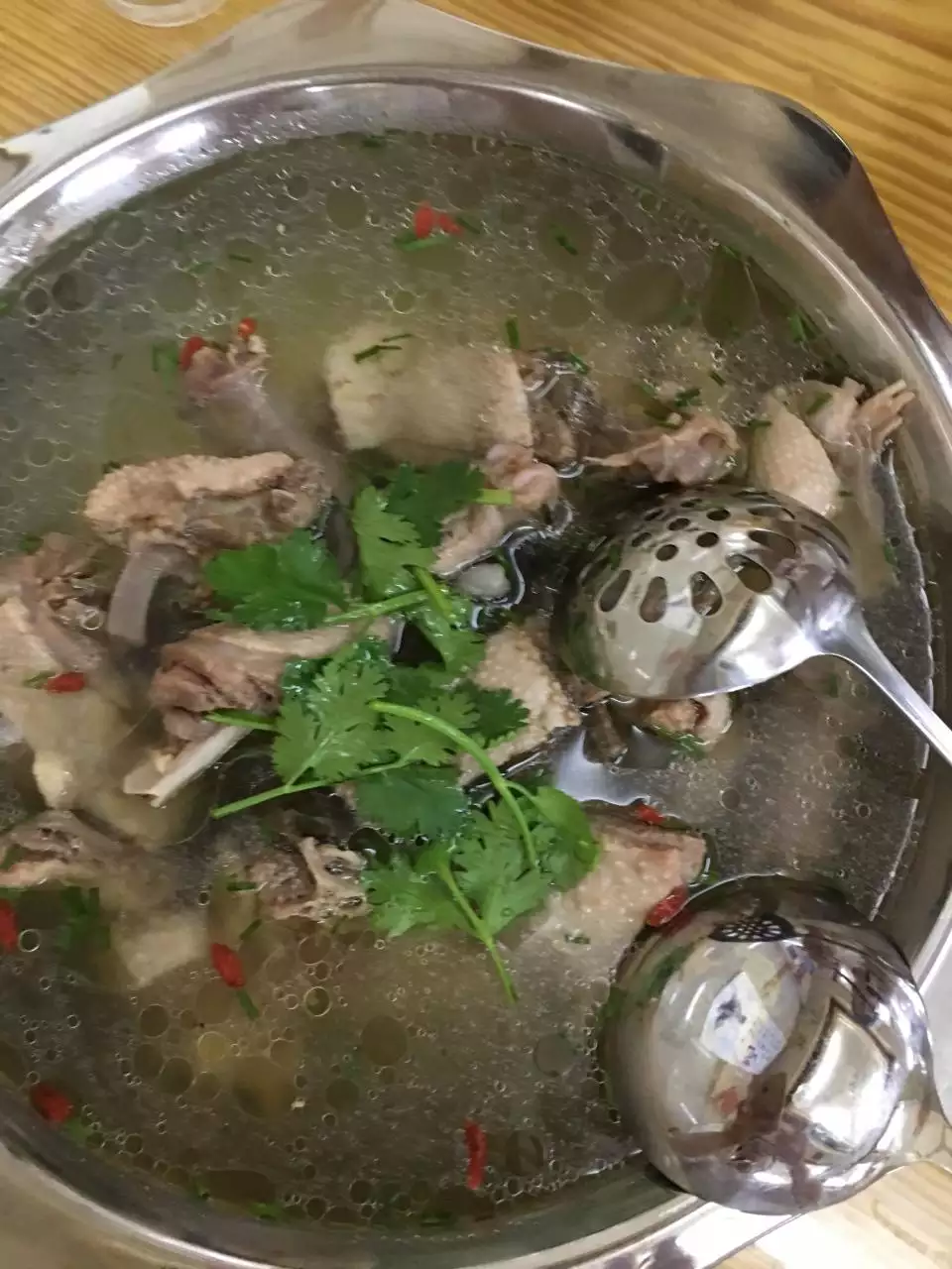 4、正宗清燉老鵝湯的做法:老鵝湯的做法