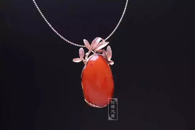 属狗的人佩戴什么招财，属狗的人佩带什么水晶能旺财
