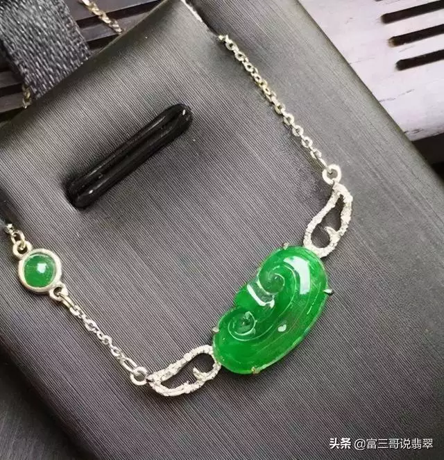 991年屬羊女適合佩戴什麼，91屬羊女適合佩戴什麼"
