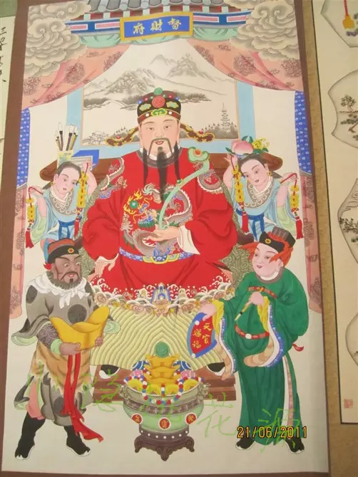 2、财神可以擦灰吗:我请的-关公爷-财神爷--神像脏了能擦吗有哪些注意事项