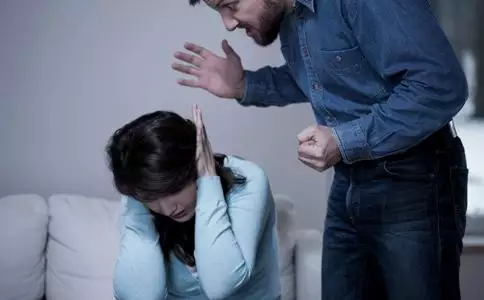 4、男人起反應后真的很難控制么:男生有反應后能控制住嗎