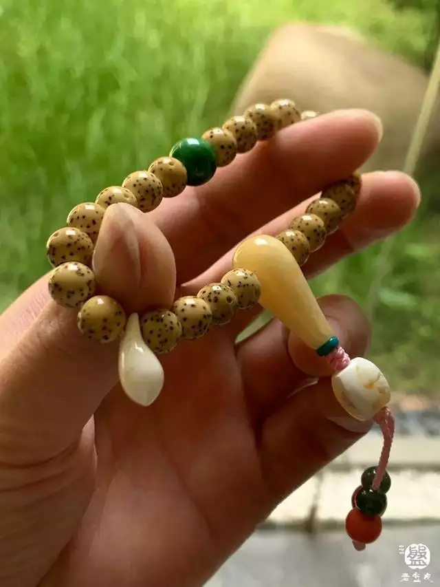 男人脖子上戴什么好，男人佩戴什么招财辟邪