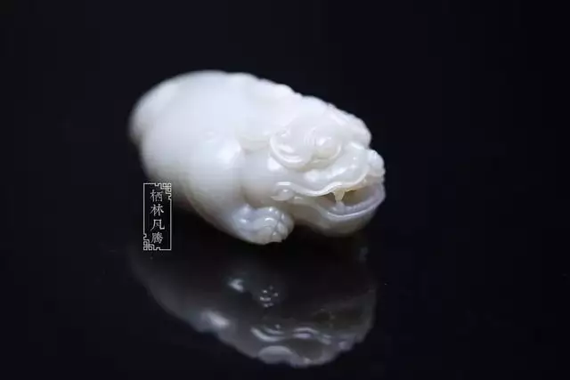 屬狗佩戴什麼玉石更好，屬狗人永遠最旺的顏色