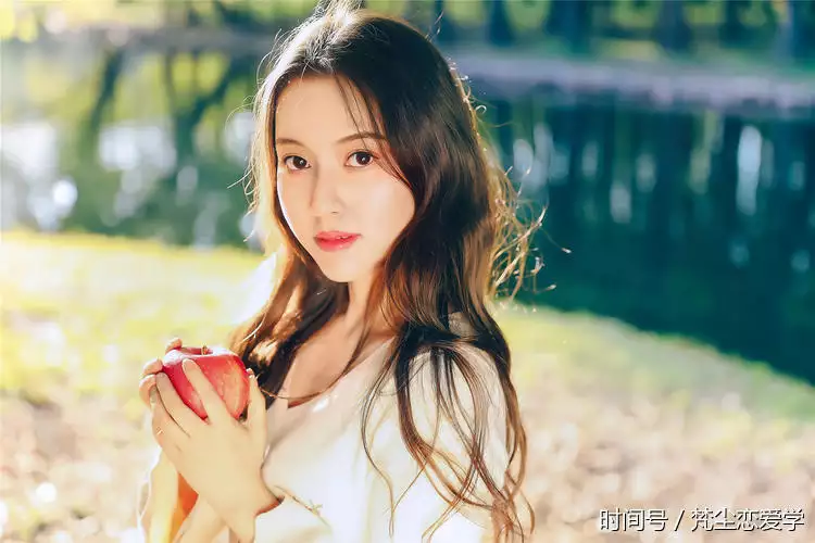 2、女人出軌選擇安全地點:女人出軌最明顯的地方