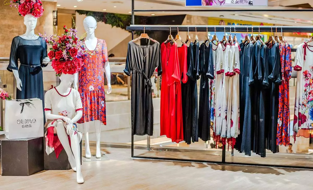 旺生意的名字女裝店什麼名好：開服裝店起什麼名字比較好？