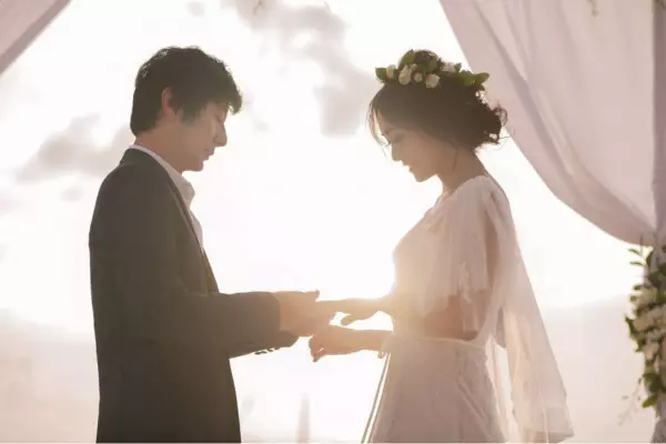 新娘屬雞新郎屬羊找什麼屬相的伴娘：新娘新郎都屬雞，應該找什麼屬相的伴娘
