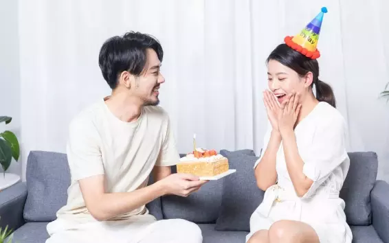 1、生氣婚上吉是什麼意思:“上等婚，中等婚，天衣婚姻”是什麼意思啊？