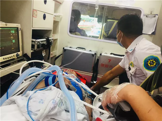 3、院前急救病人轉運的注意事項:怎樣做好院前急救的搬運及轉運工作