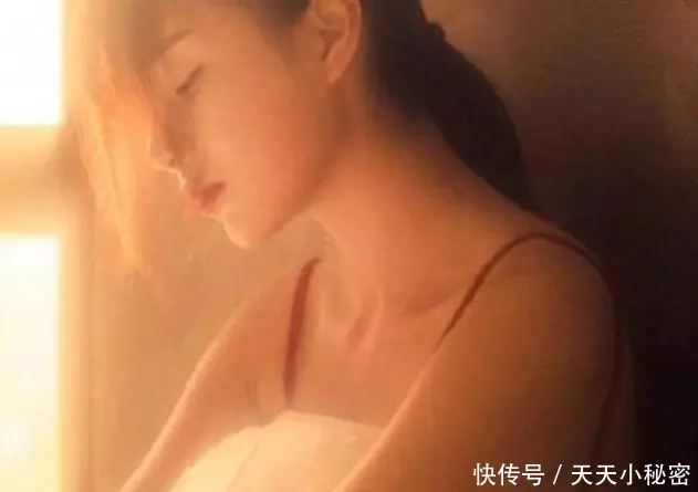 2、男人出軌后的心理狀態是什麼樣的?為什麼四十歲的男人容易出軌??