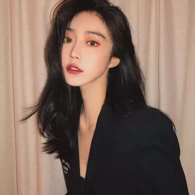 成熟高雅女人微信頭像：適合成人微信頭像有哪些？