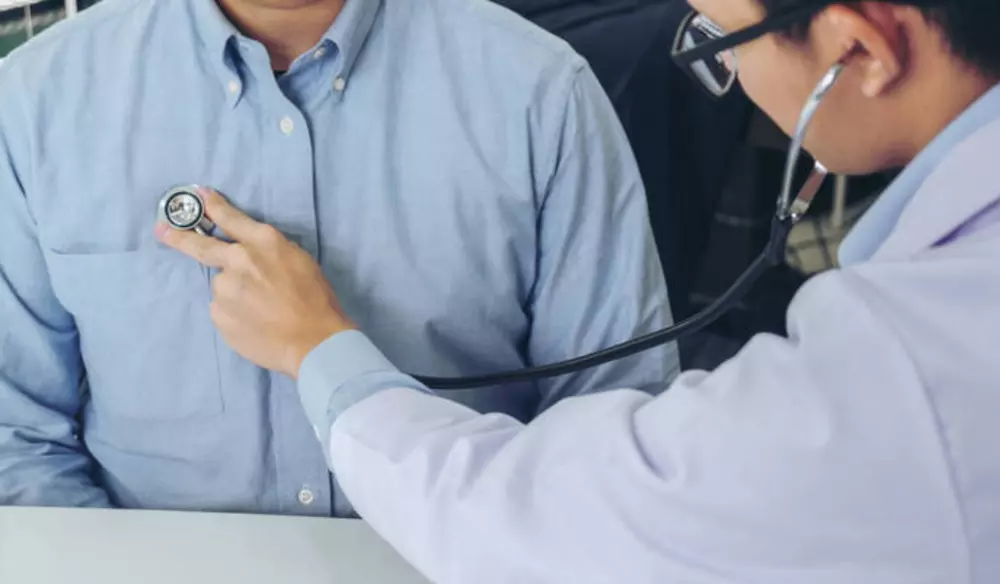 1、38歲男人性功能多久一次算正常:男性38歲一個月不到二次的，是不是不正常