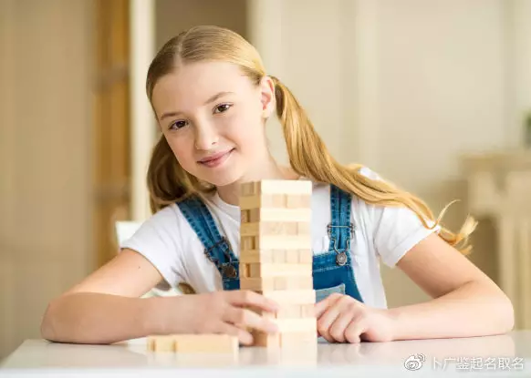 女兒名字庫有寓意：女寶寶的好聽寓意好的名字