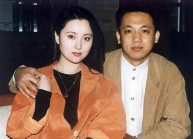 2、白龍王評價陳曉旭:白龍王為什麼不見劉嘉玲和張國榮
