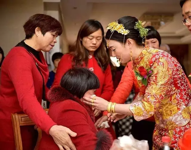 婆婆媽過生日發多少紅包：長輩過生日，微信紅包發多少合適