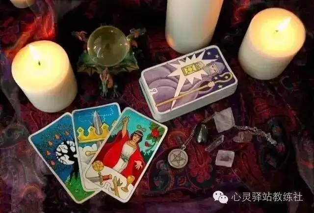 4、塔羅占卜近期的職場運勢:塔羅牌占卜 三張牌，占卜的運勢
