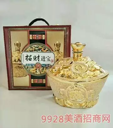 9、招財進寶酒禮盒裝:伊力特酒價格 招財進寶