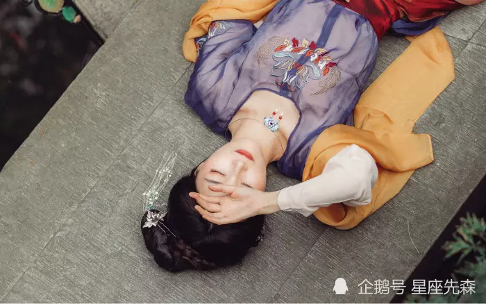 屬鼠的女生和什麼屬相蛇男生：屬蛇（男）和屬鼠的女孩能在一起嗎？