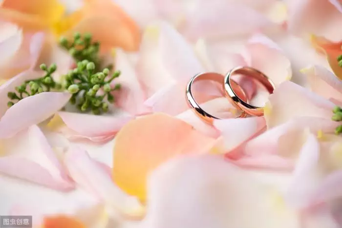 2、結婚12年是什麼婚:結婚25年是什麼婚?