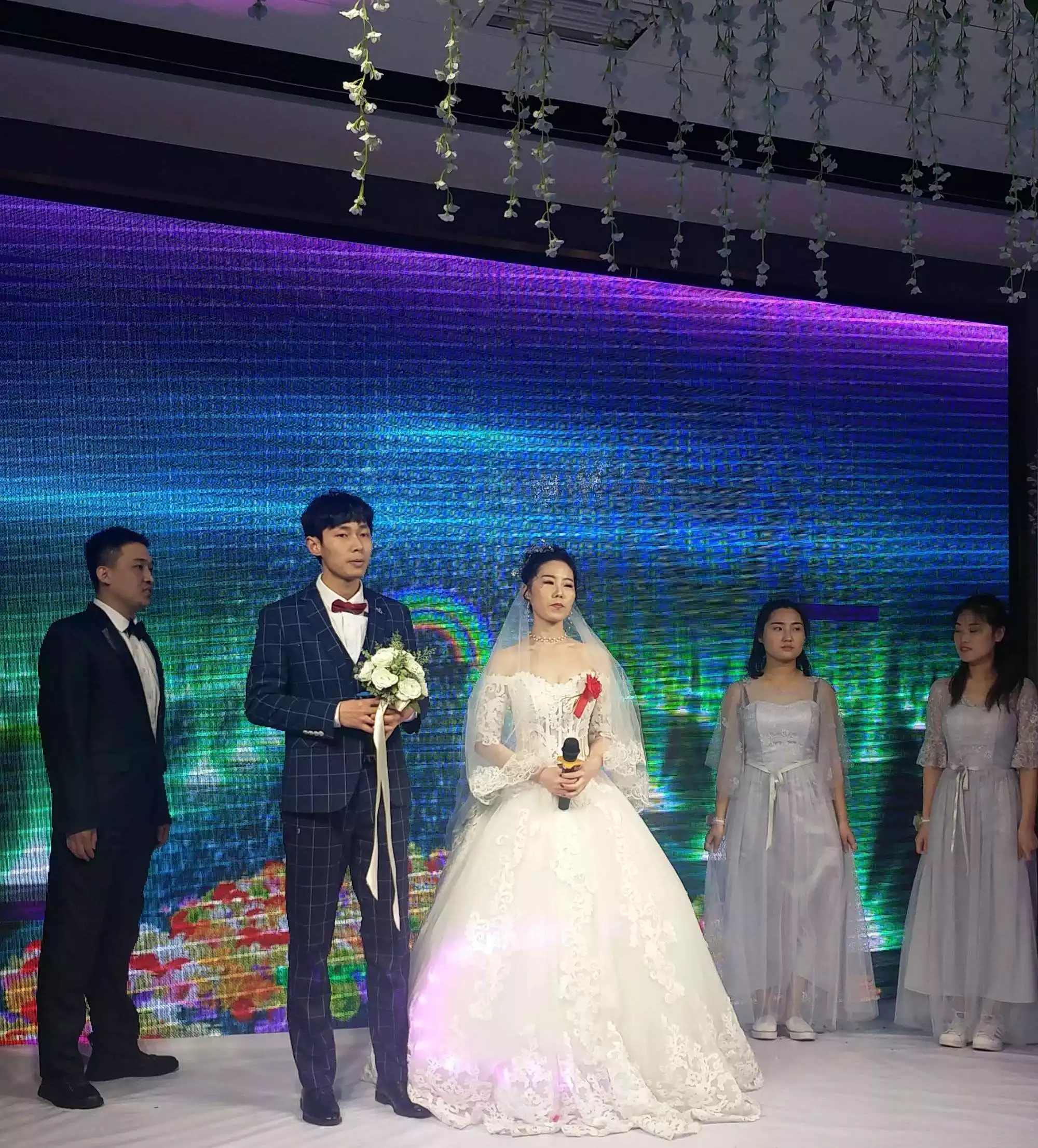 7、結婚當天下雪都有什麼說法，不懂不要講了。什麼的。我就是要的說法。謝謝。不懂勿擾。