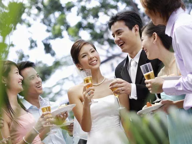 2、出嫁當天下雨:結婚當天下雨有什麼說法