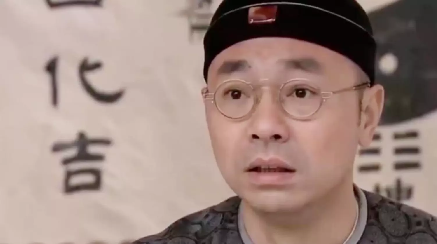 1、一個算命先生的忠告:該不該聽算命先生的話?